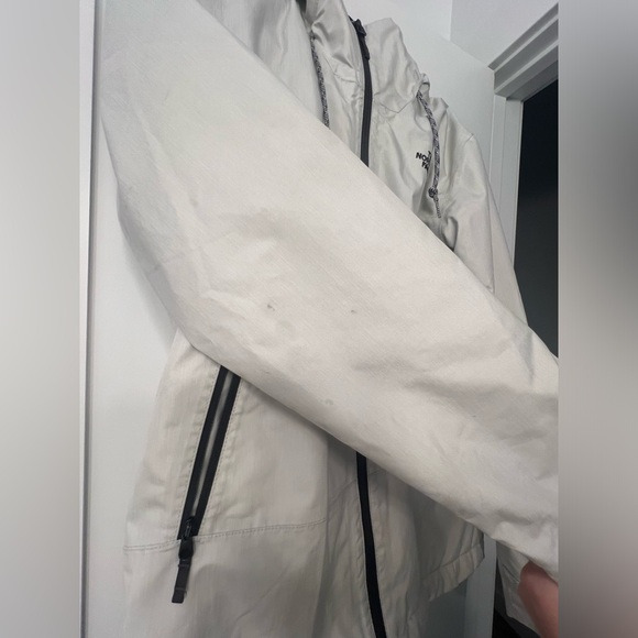 The North Face Inlux Insulated Jacket Off White Medium - Picture 7 of 8